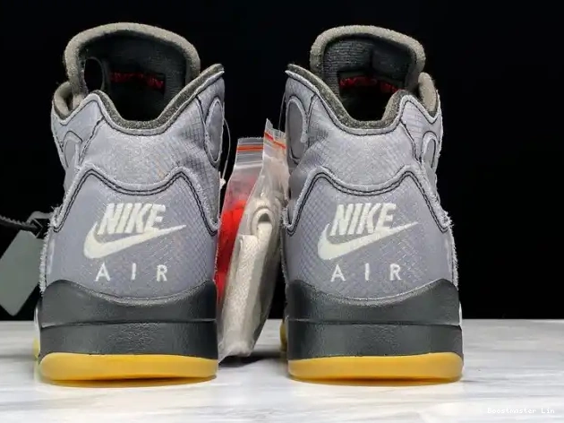 Boostmaster lin x Off-White Black Air CT8480-001 Jordan 5 0505